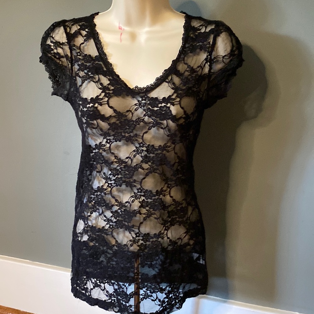 Medium Black Juniors Lace Short Sleeve Shirt